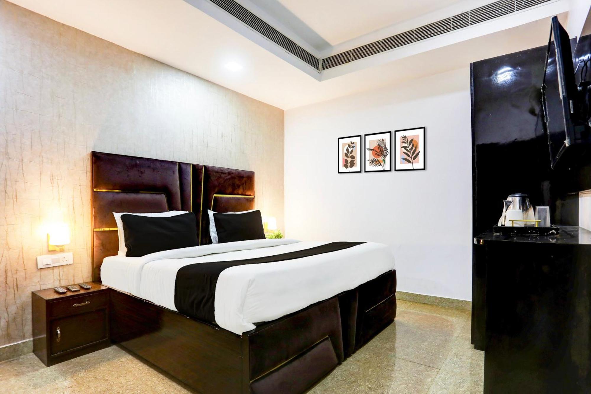 Super Collection O Kalyanpur Hotel Kanpur Bagian luar foto