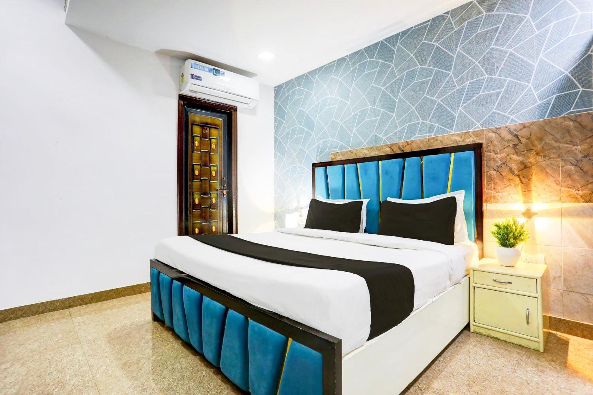 Super Collection O Kalyanpur Hotel Kanpur Bagian luar foto